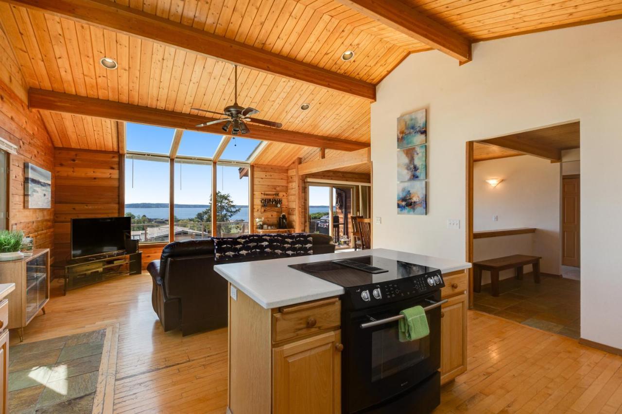 Whidbey Cedar Sunsets Villa Freeland Exterior photo