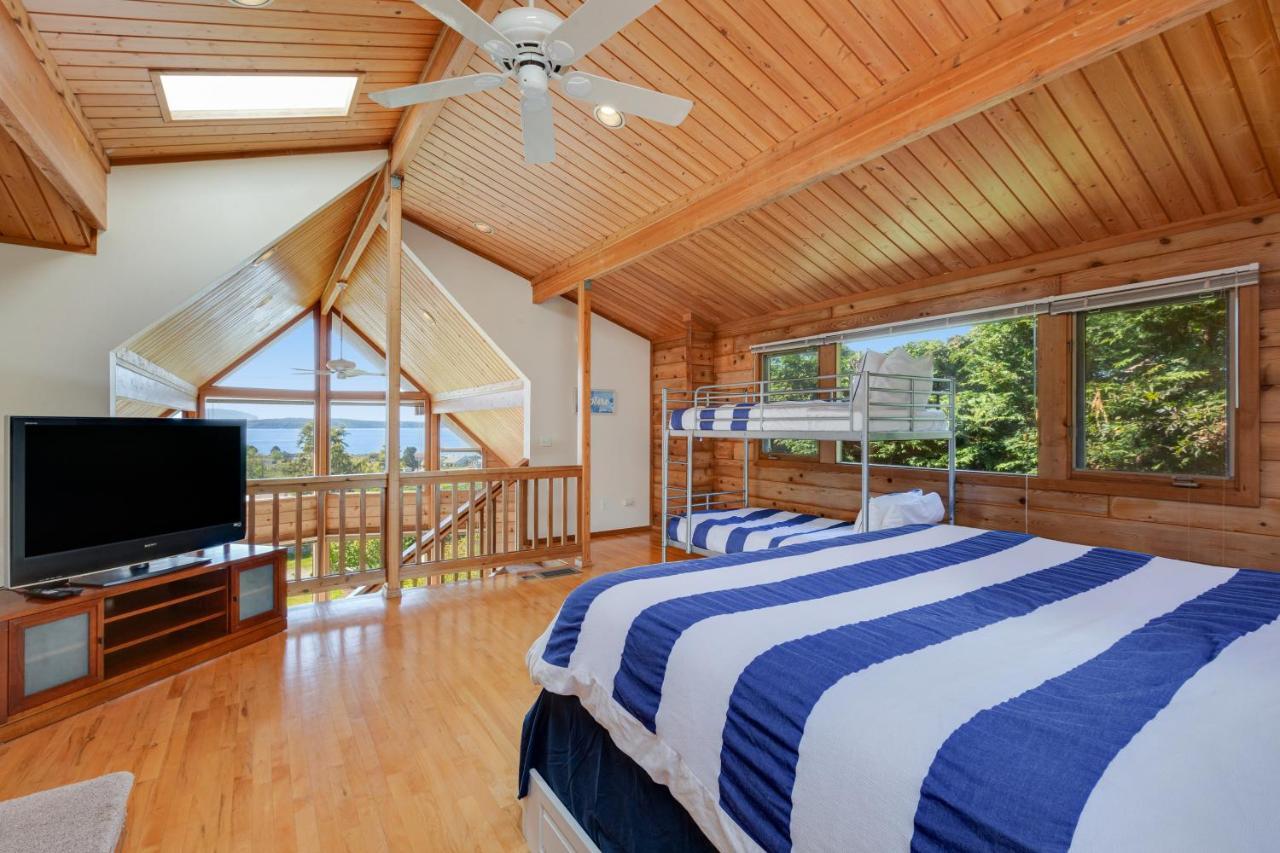 Whidbey Cedar Sunsets Villa Freeland Exterior photo